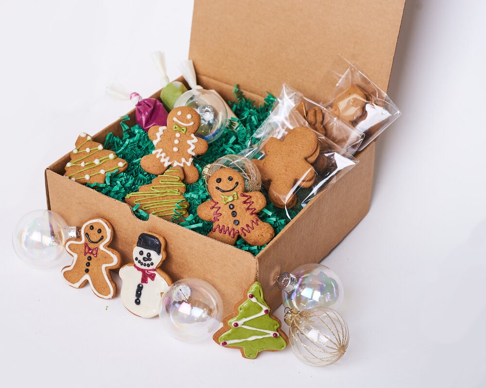It's almost time for Christmas in Los Angeles, and Café Gratitude's DIY Holiday Gingerbread Cookie Kits are back.