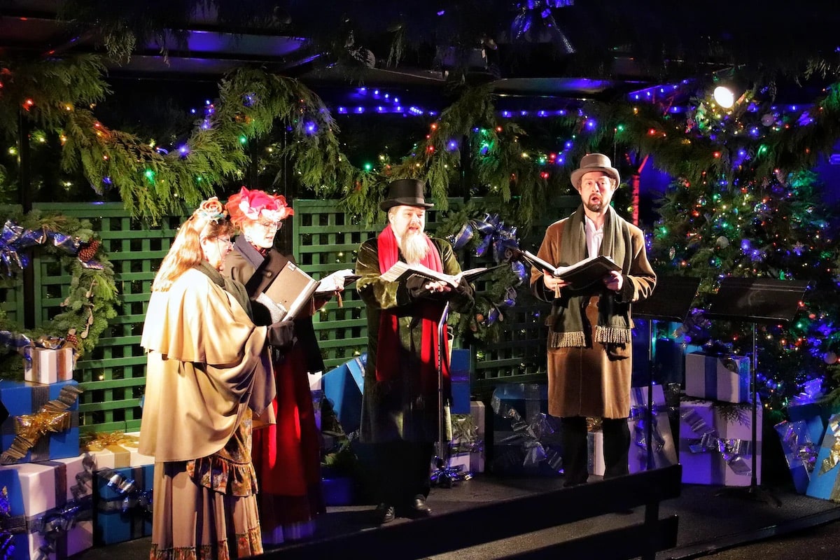 Throughout the holiday season, the Beverly Hills Peninsula is hosting a variety of festive activities, like the Countdown to Christmas with carolers singing your favorite Christmas classics! 