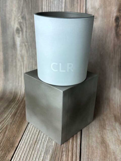 A photo of CLR Los Angeles grey candle from the neutral collection