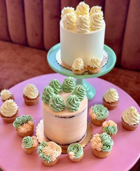 An image of Easter cakes and cupcakes from Hotcakes Bakes.