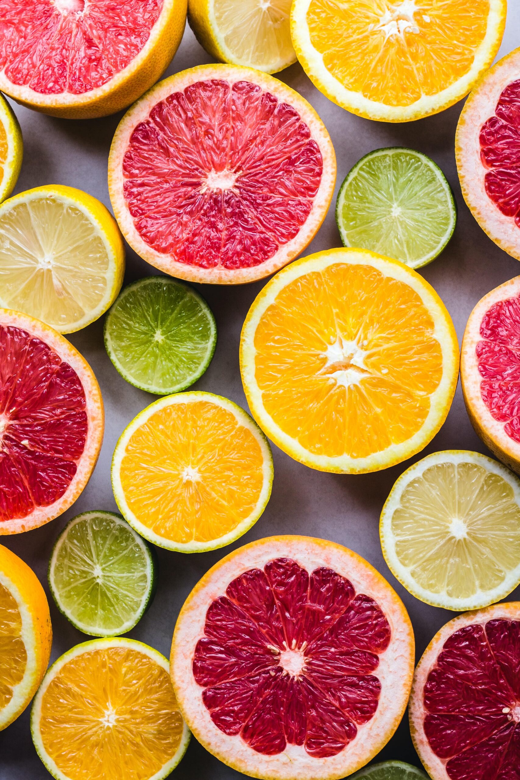 Anti-aging tip about vitamin C. A photo of citrus fruits which contain vitamin C.