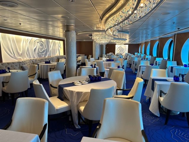 An image of the interior of Blu Restaurant.
