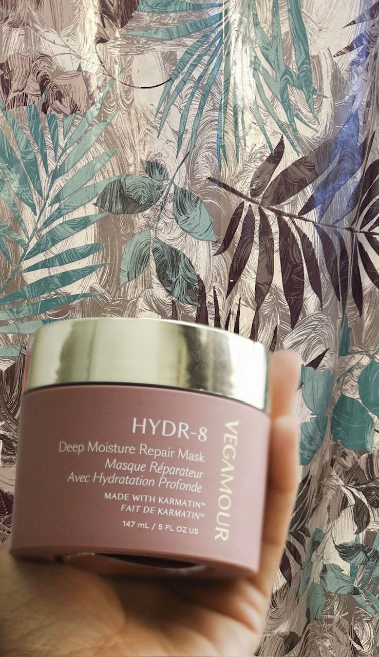An image of the Vegamour HYDR-8 hair mask.