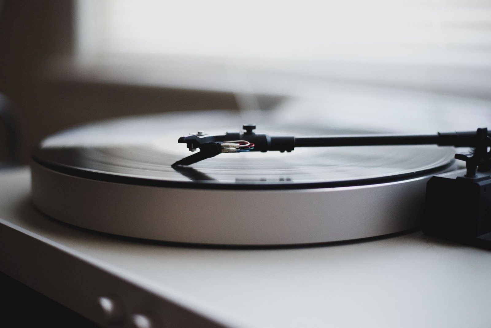An image of a record player.