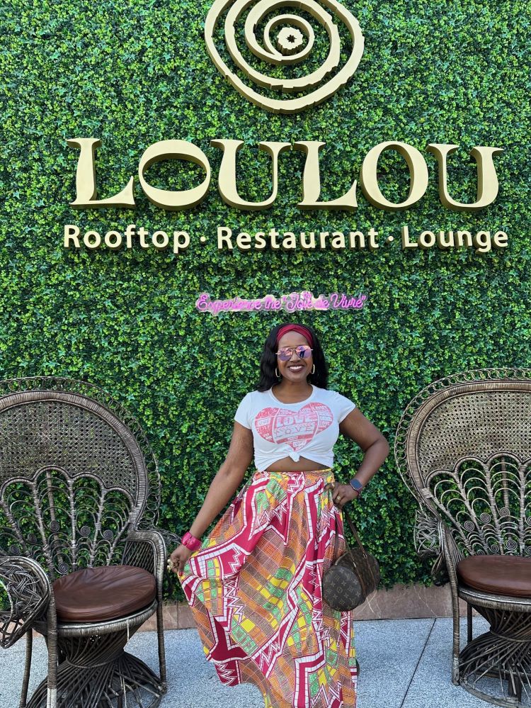 An image of lifestyle blogger Ariel outside LouLou lounge in Santa Monica.