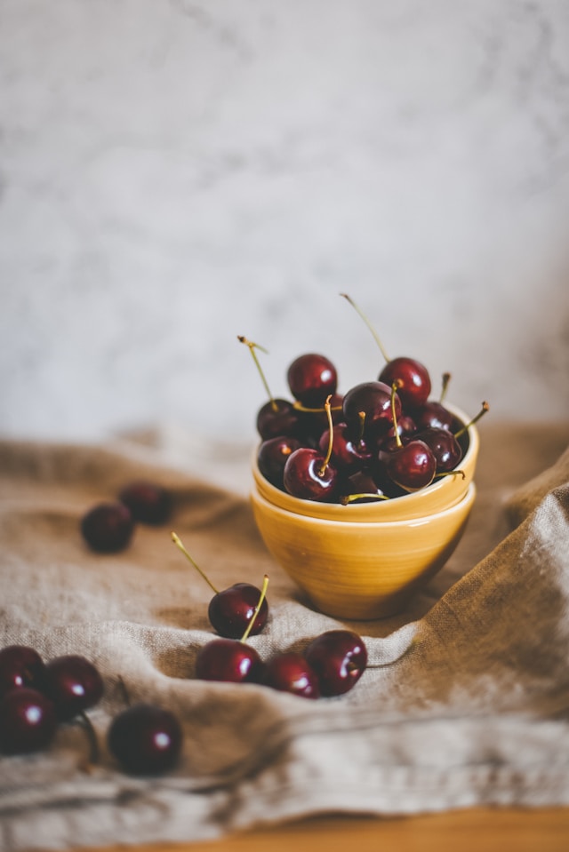 An image of a bowl of cherries.