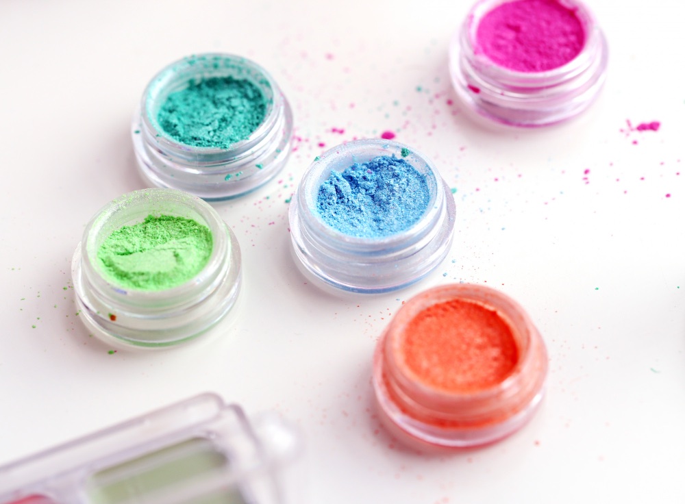 An image of dip powders.