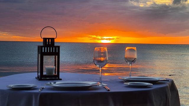 An image of a romantic table on a cruise ship.