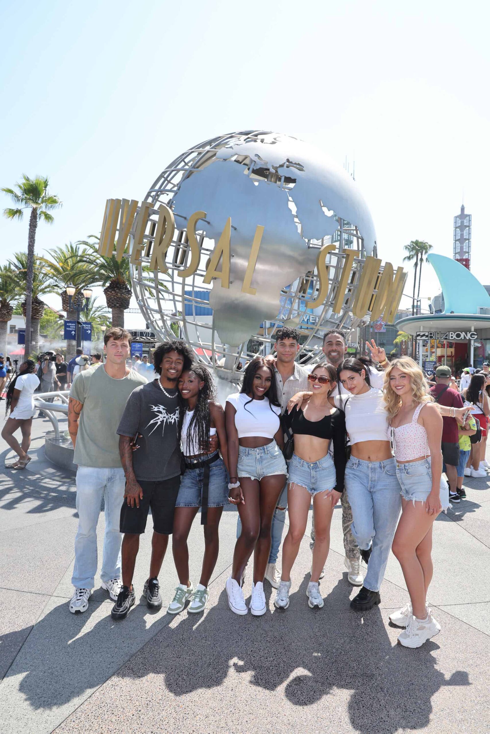 An image of the Love Island USA cast members that attended Universal Studios.