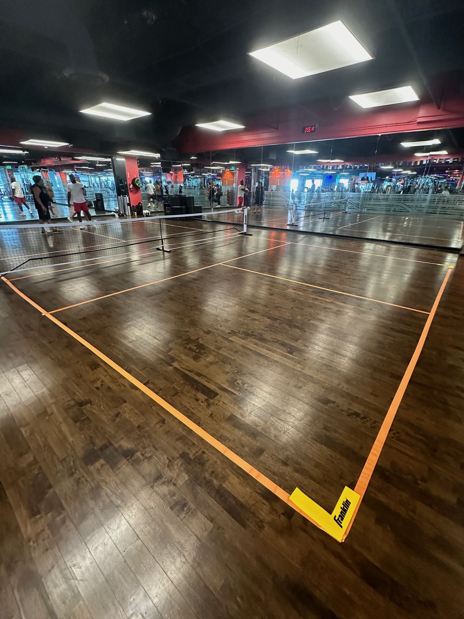 An image of the pickleball court at Crunch Fitness WeHo.