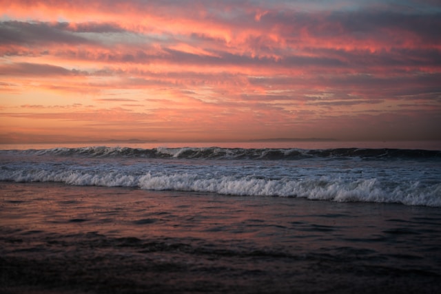 An image of the Pacific Ocean from the Santa Monica pier.