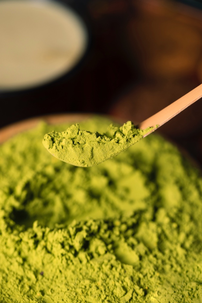 An image of yellow Vietnam kratom powder.