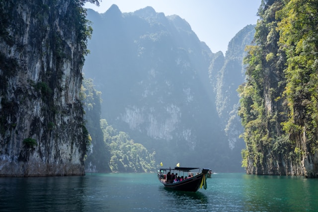 An image of a boat in a sea in Thailand.