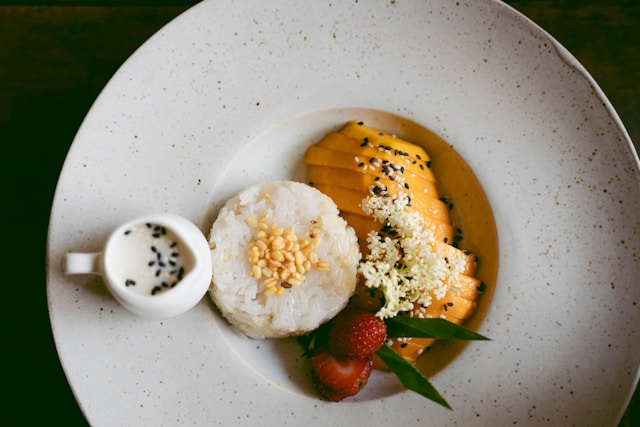 An image of mango sticky rice.