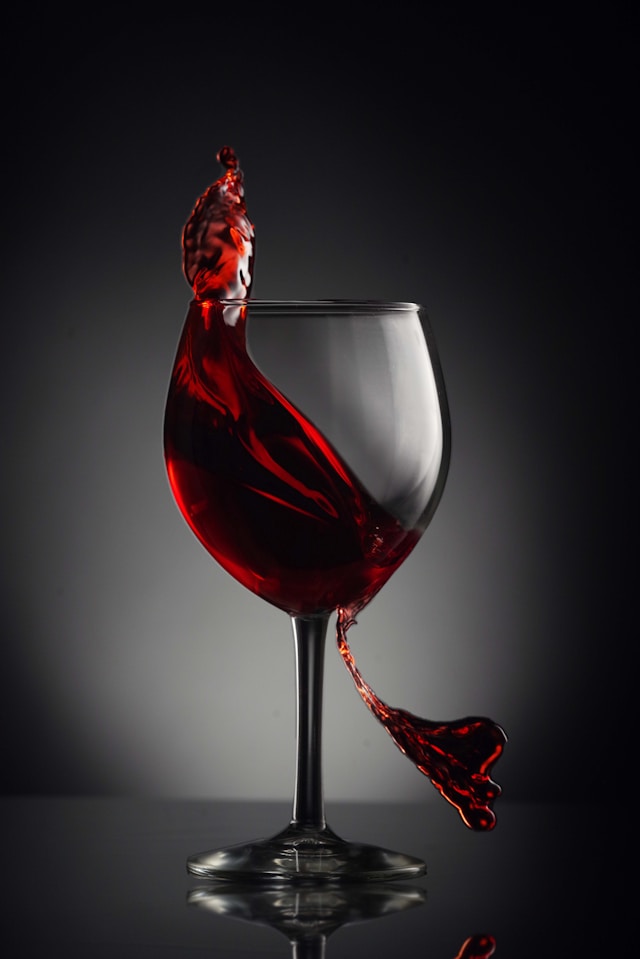 An image of a glass of wine.