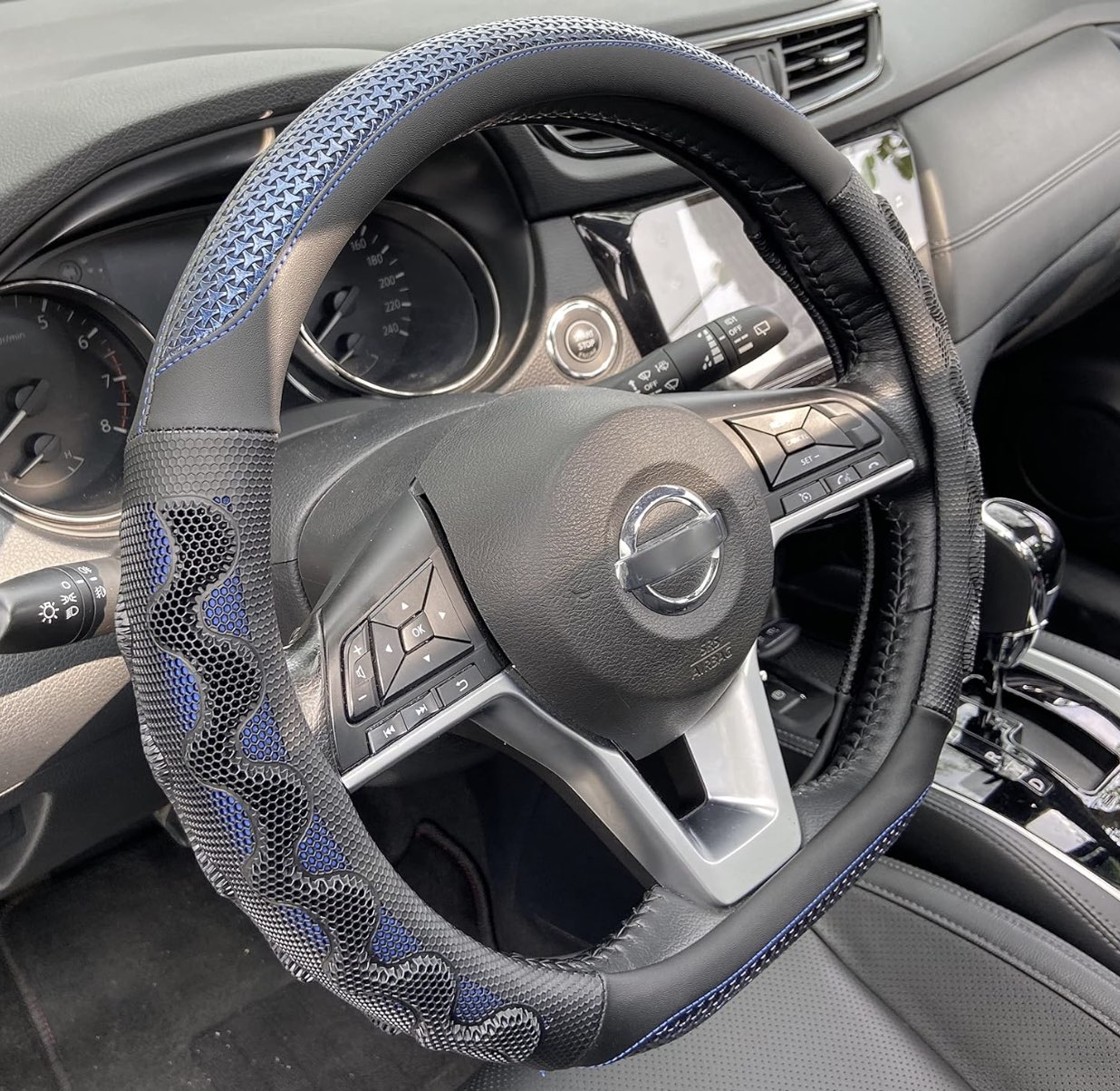 An image of a premium steering wheel cover for a Happy Valentine's Day 2025 gift idea.