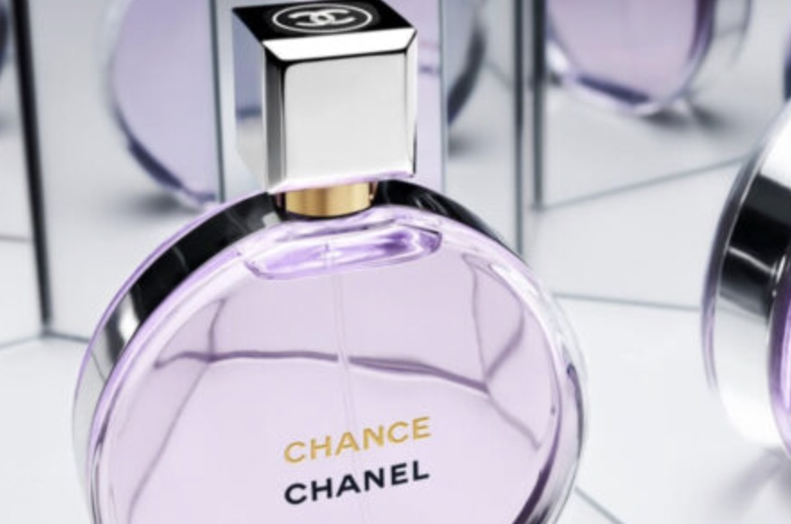 An image of Chanel's new CHANCE Eau Splendid perfume.