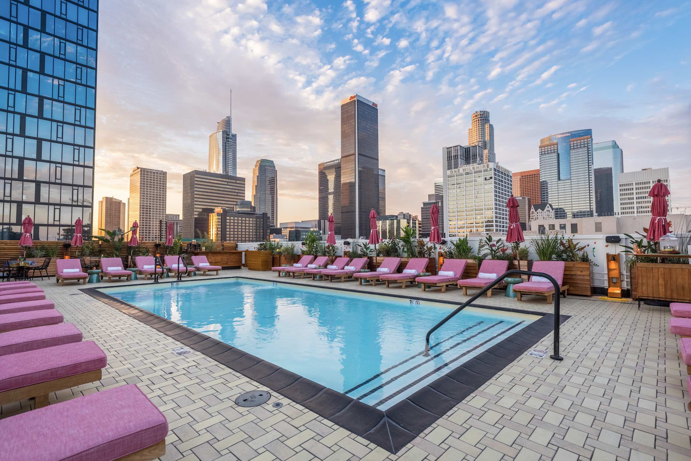 An image of the pool at Broken Shaker.