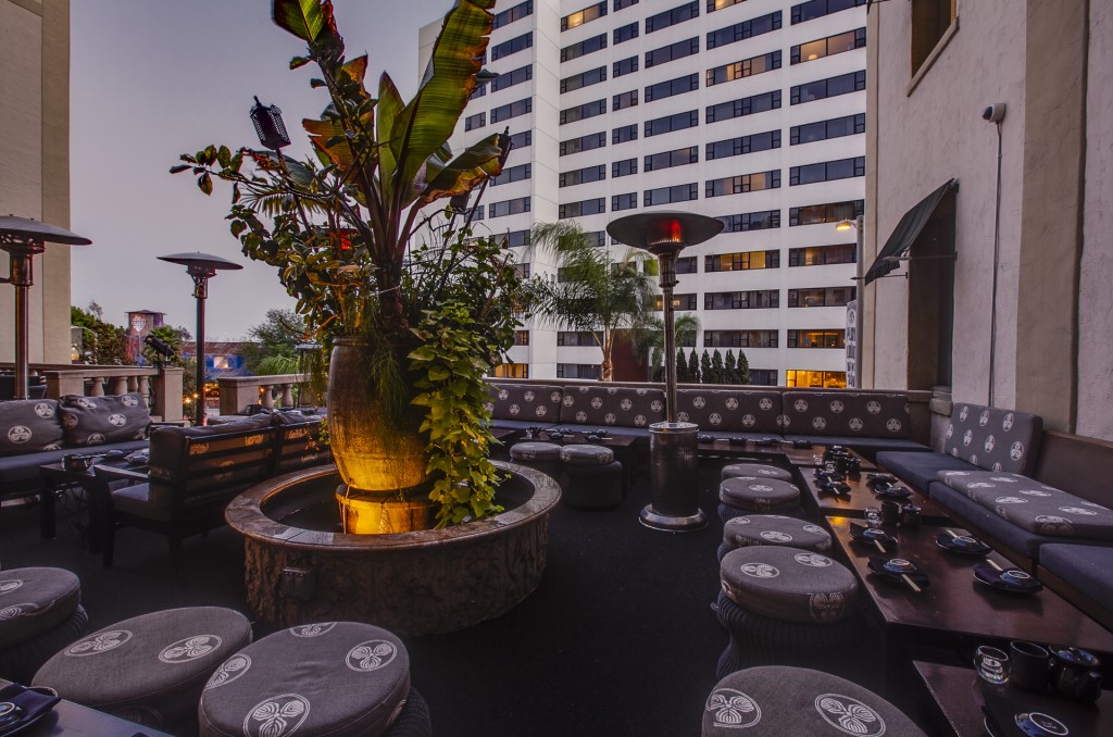 An image of the outdoor patio of Katana.