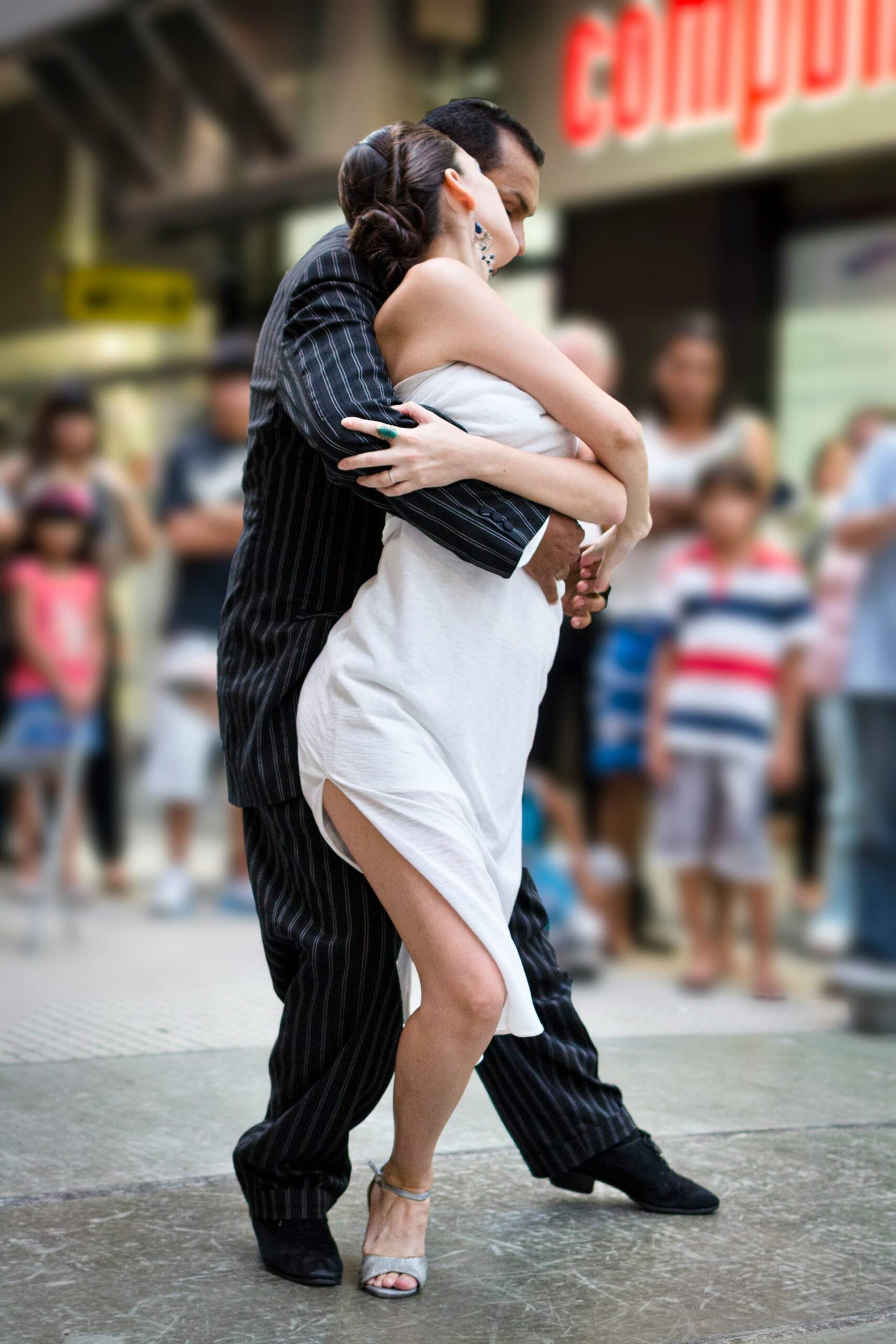 An image of a couple salsa dancing,