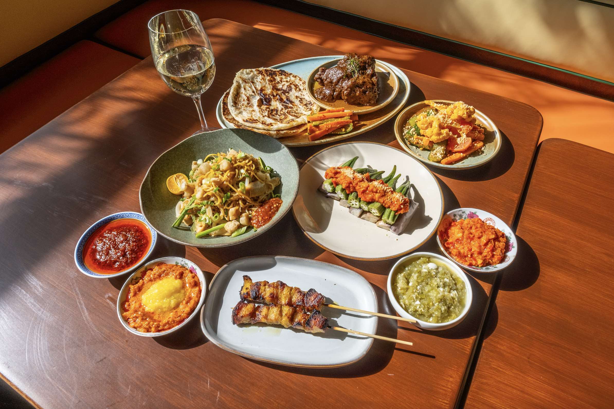 An image of the spread at Malaysian hotspot Rasarumah.