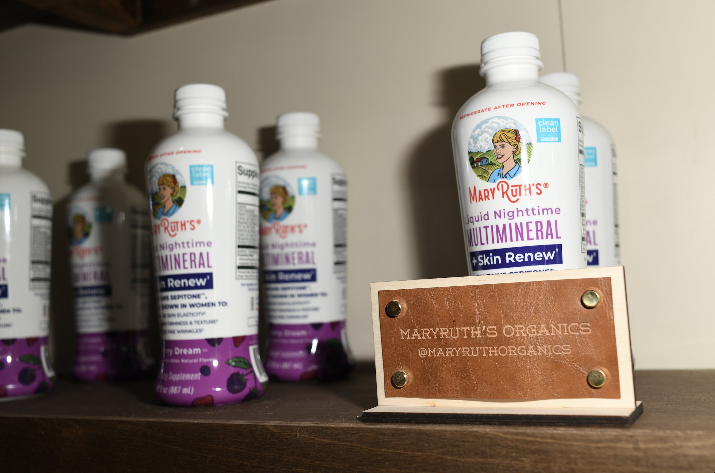An image of a table filled with MaryRuth’s Organics.