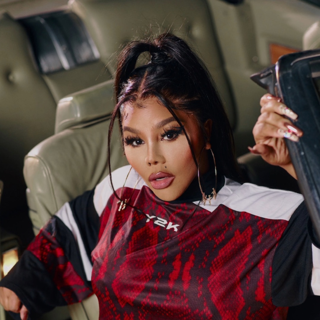 An image of rapper Lil Kim.