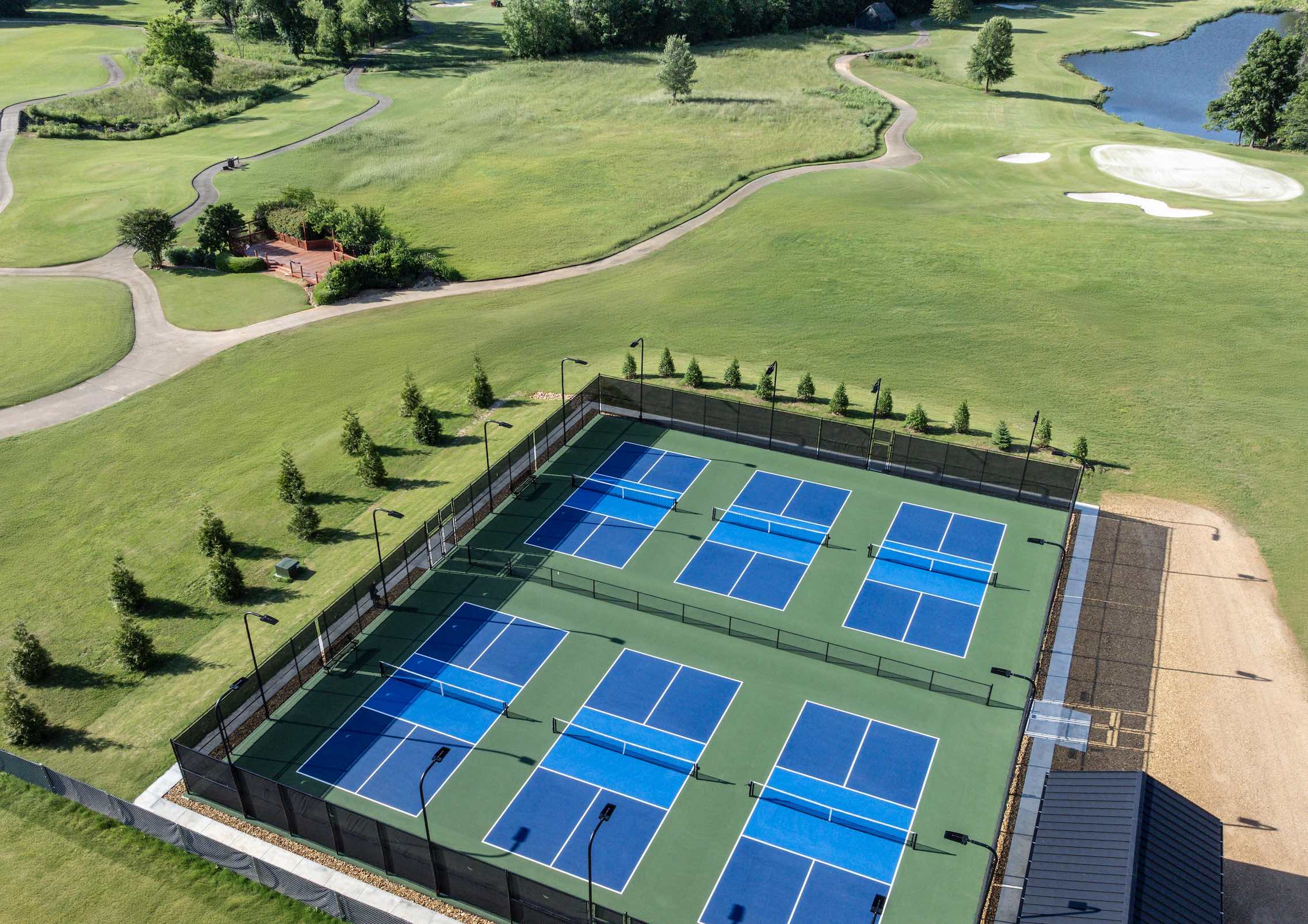 An image of the pickleball courts at Barnsley Resort.