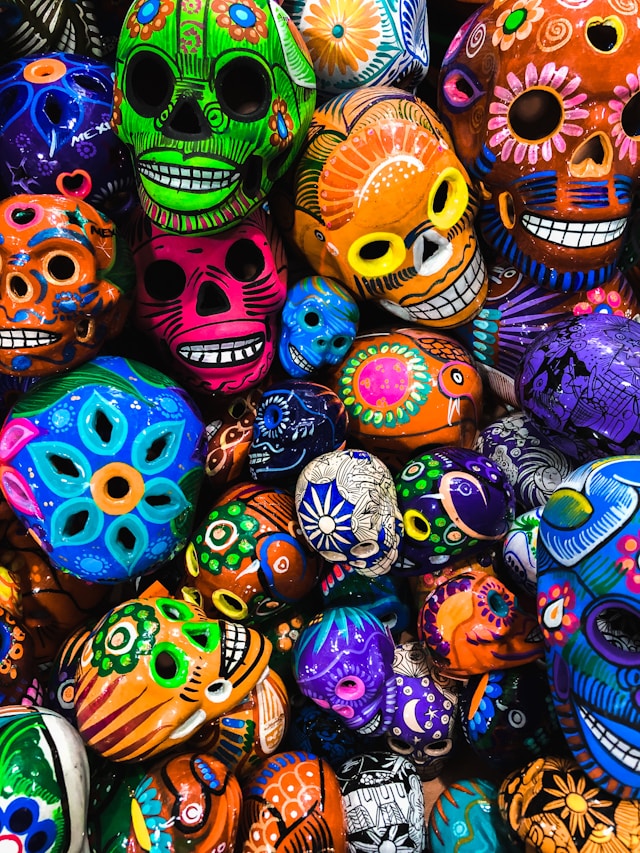 An image of the Day of the Dead skulls.