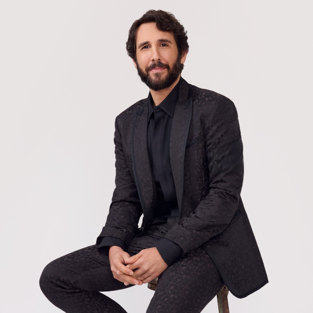 An image of singer Josh Groban.