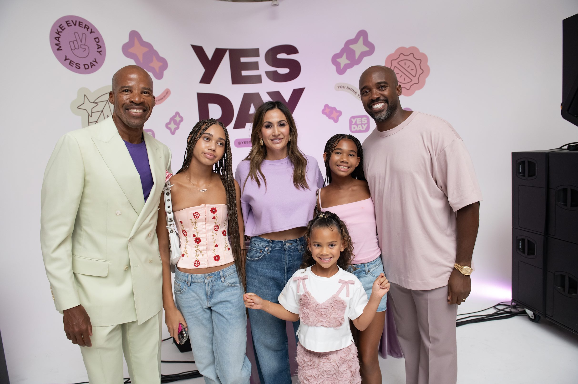 An image of Ron Robinson, Coco Granderson, and her mother, two sisters, and father.