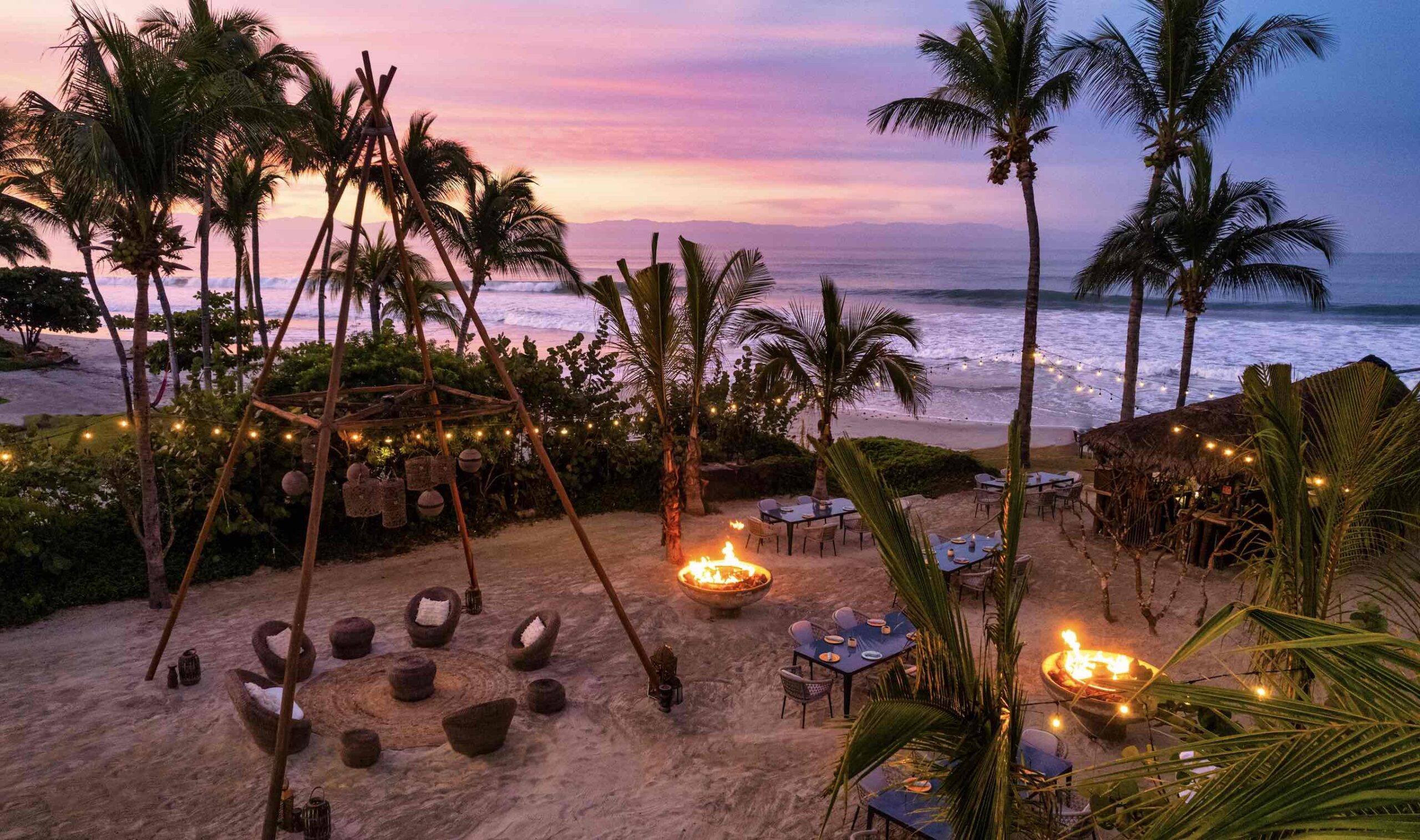 An image of a beautiful sunset at W Punta de Mita (Punta de Mita, México).