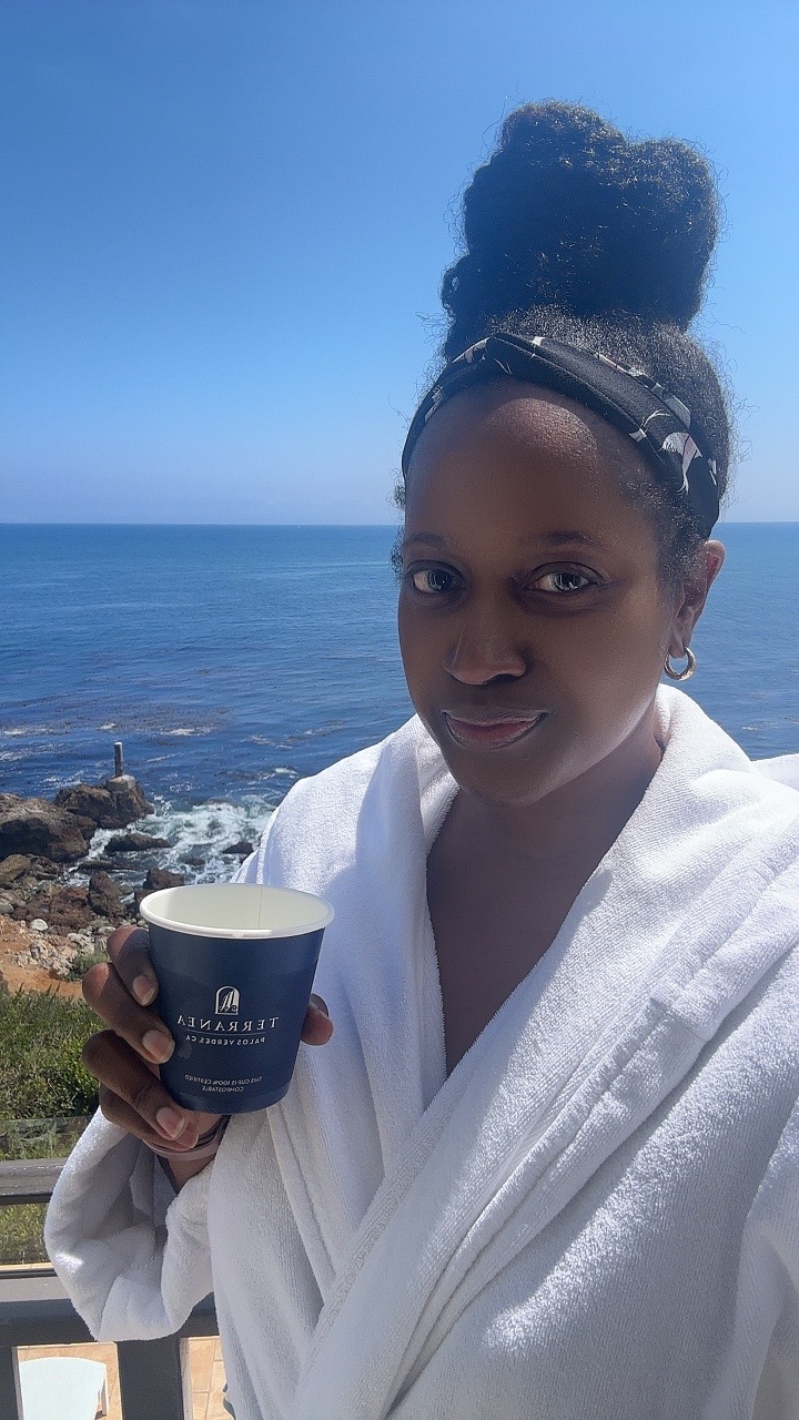An image of lifestyle blogger Ariel at The Spa at Terranea.