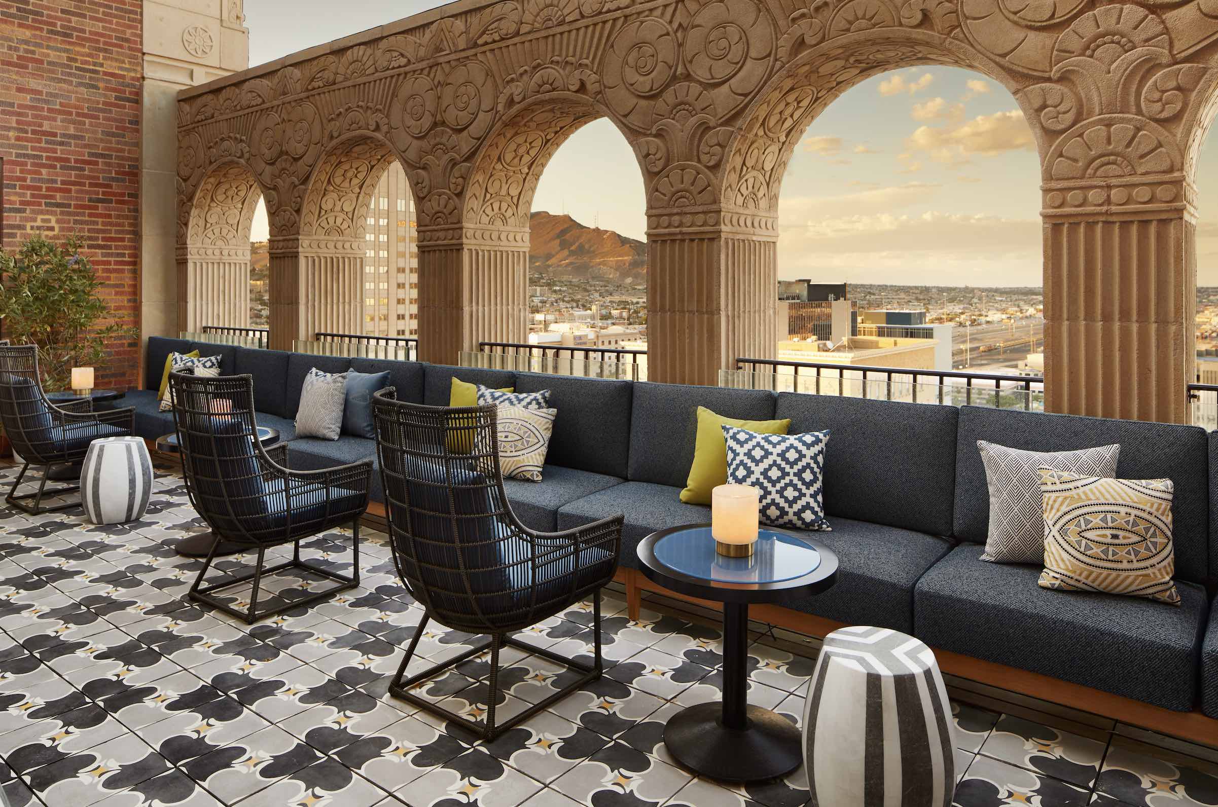 An image of the rooftop lounge of The Plaza Pioneer Park Hotel.