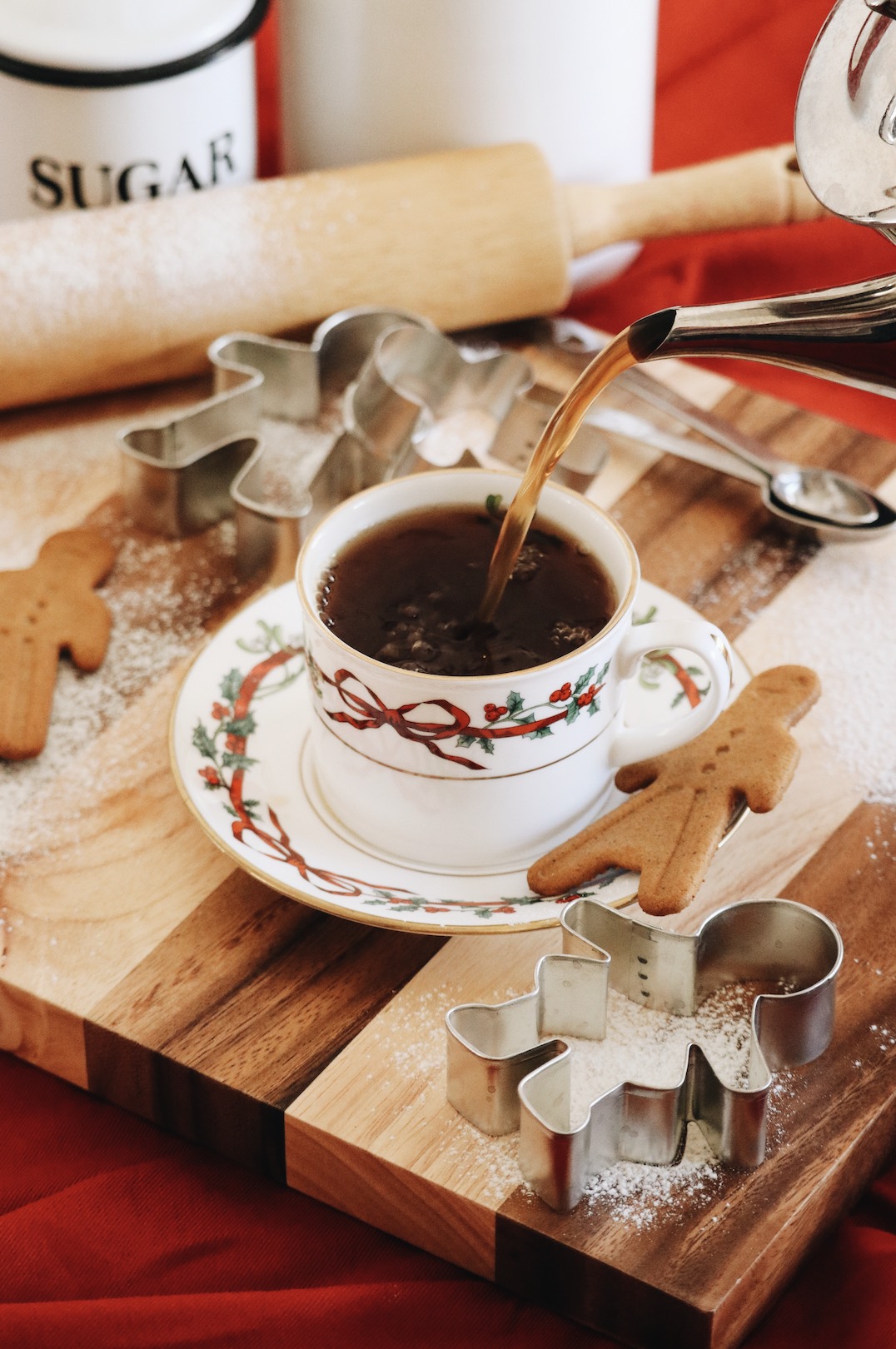 An image of a hot tea and gingerbread cookie from Chado Tea Room.