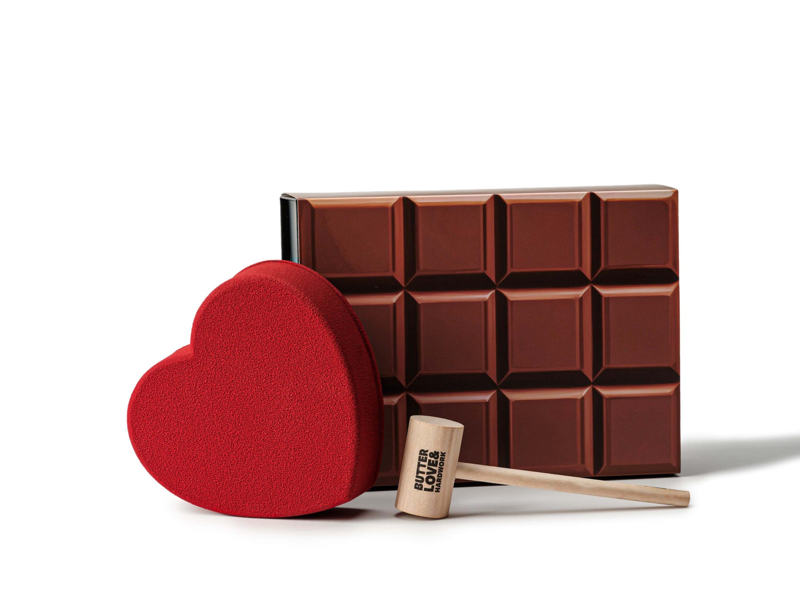 An image of the chocolates and pastries at the new BUTTERLOVE&HARDWORK at La peer Hotel.