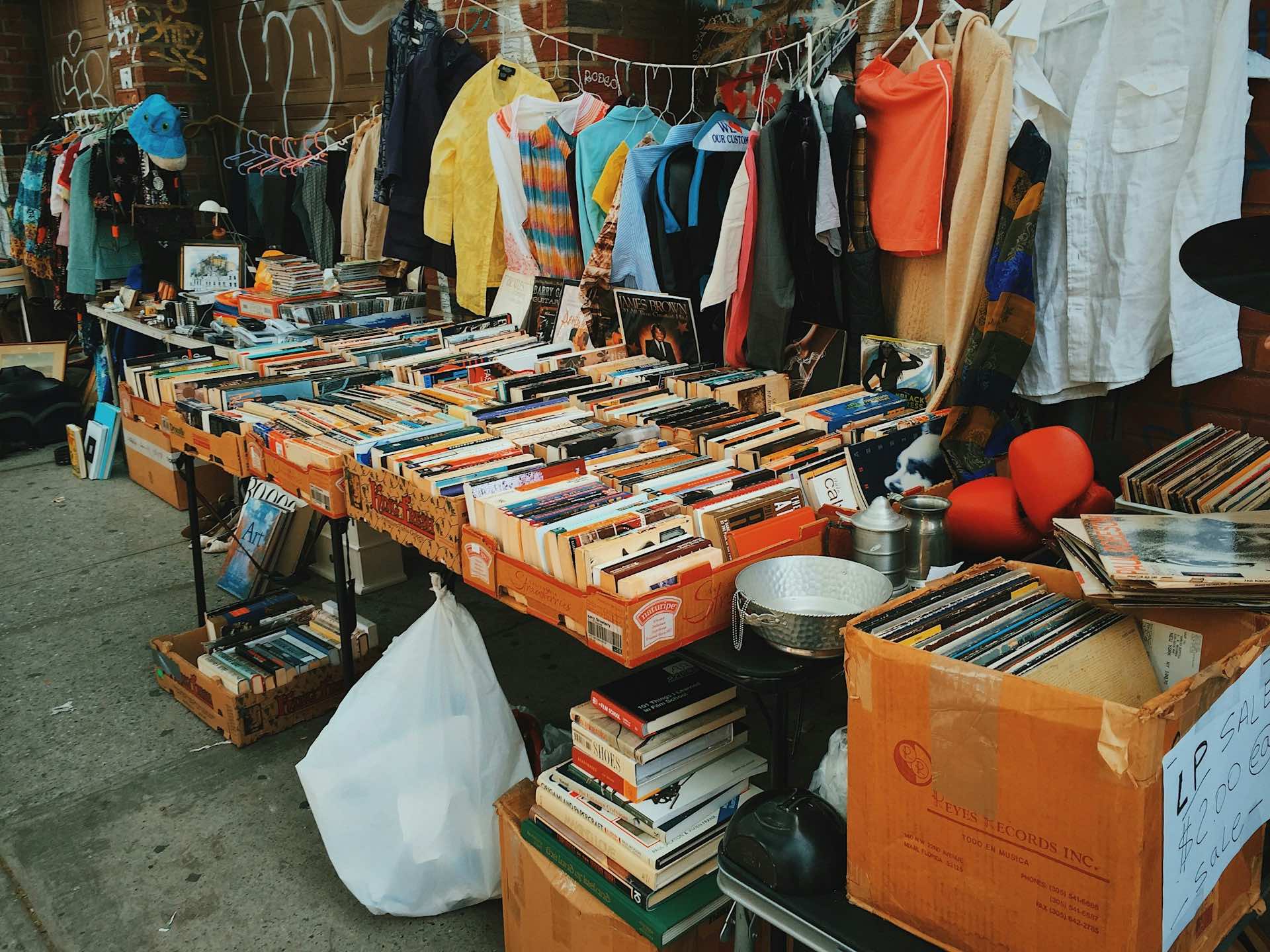 An image of a flea market.