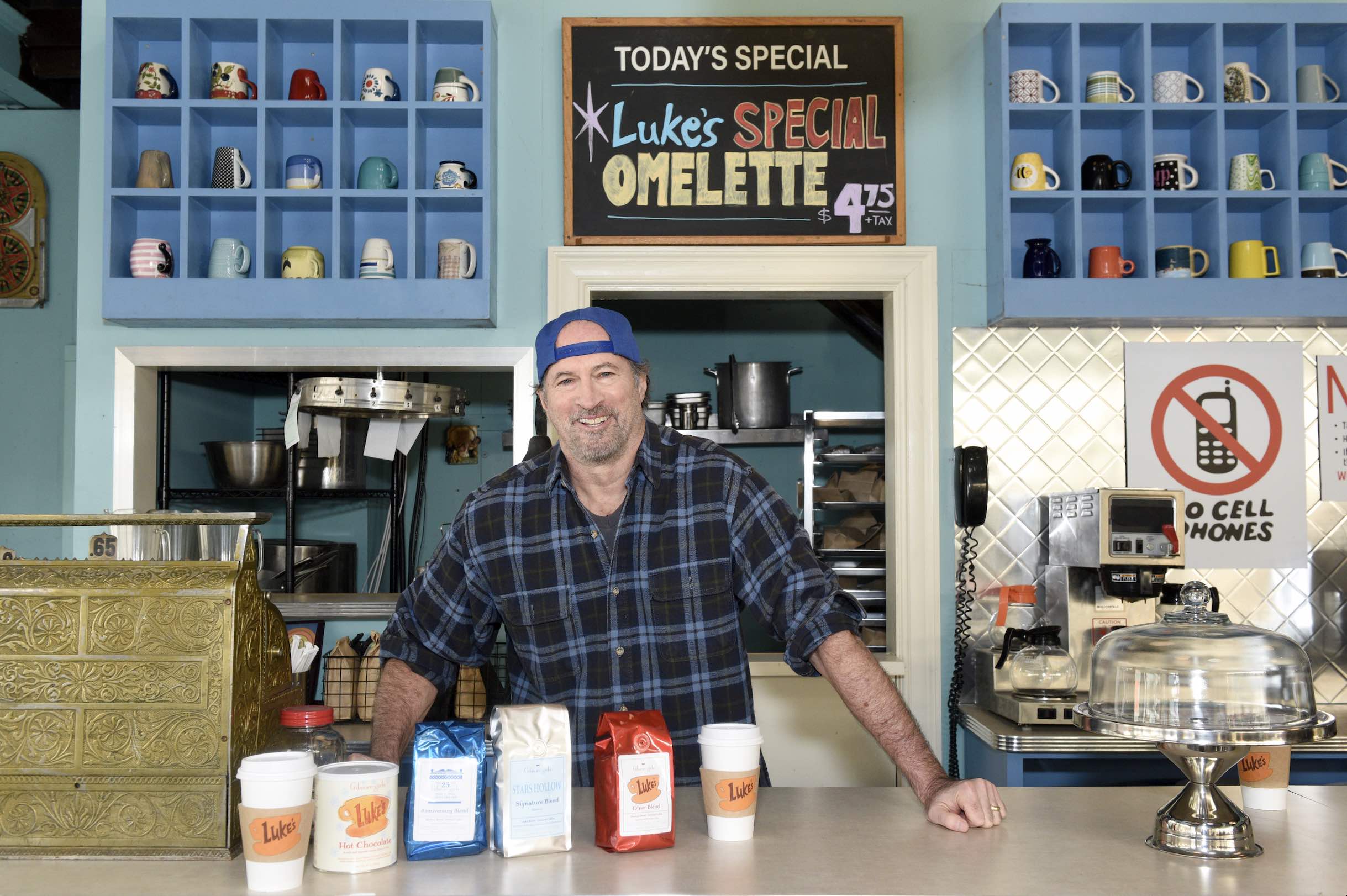 An image of Luke, played by Scott Patterson at Luke's Diner.
