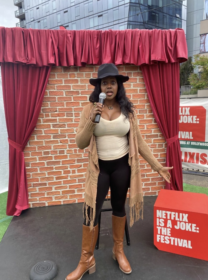 An image of lifestyle blogger Ariel Johns at the Netflix is a Joke Festival.