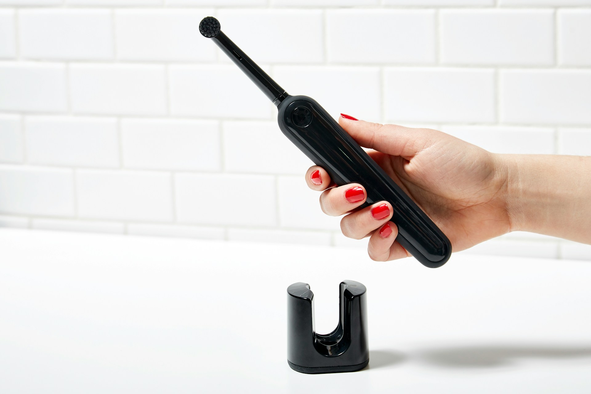 An image of an electric toothbrush.