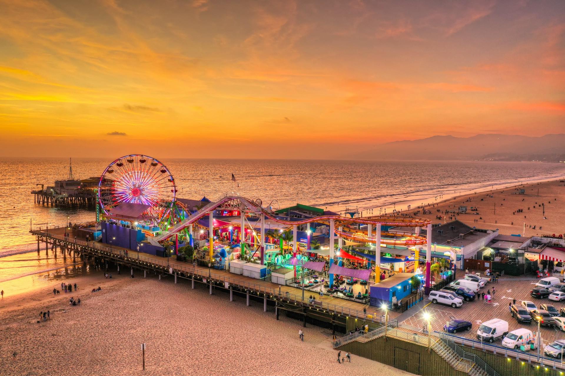 An image of the Santa Monica Pier.