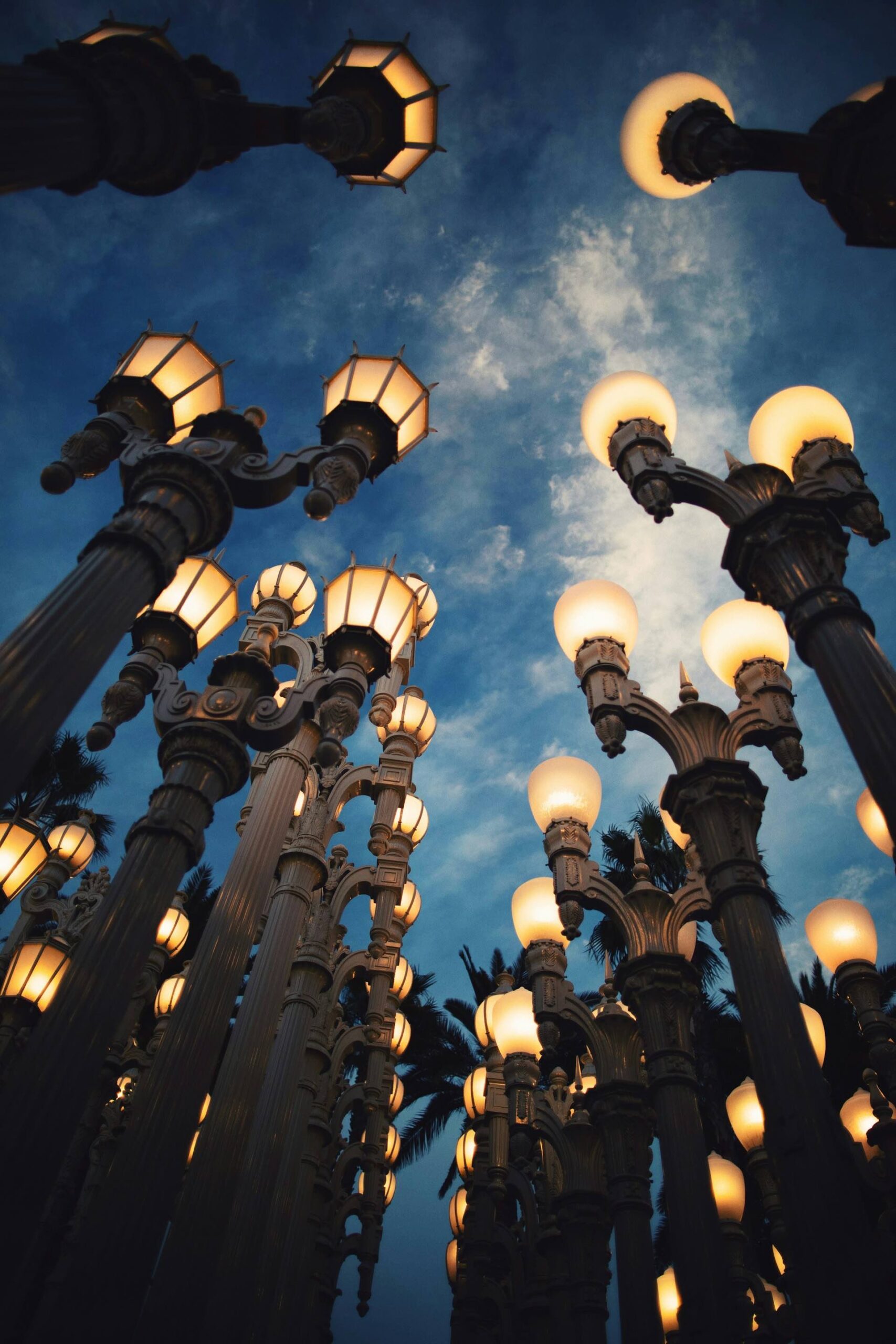 An image of the famous street lights at LACMA.