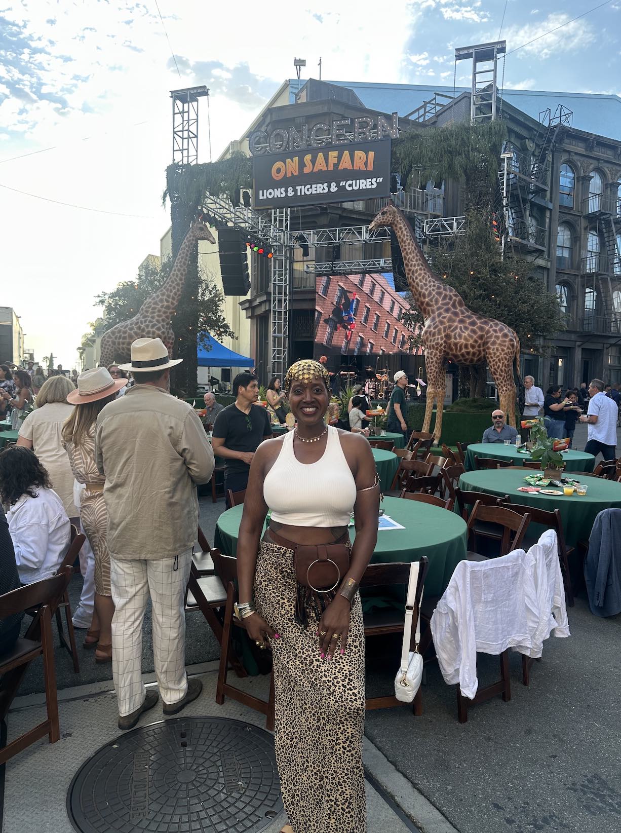 An image of lifestyle blogger Ariel Johns at the 51st annual Concern Foundation Block Party.