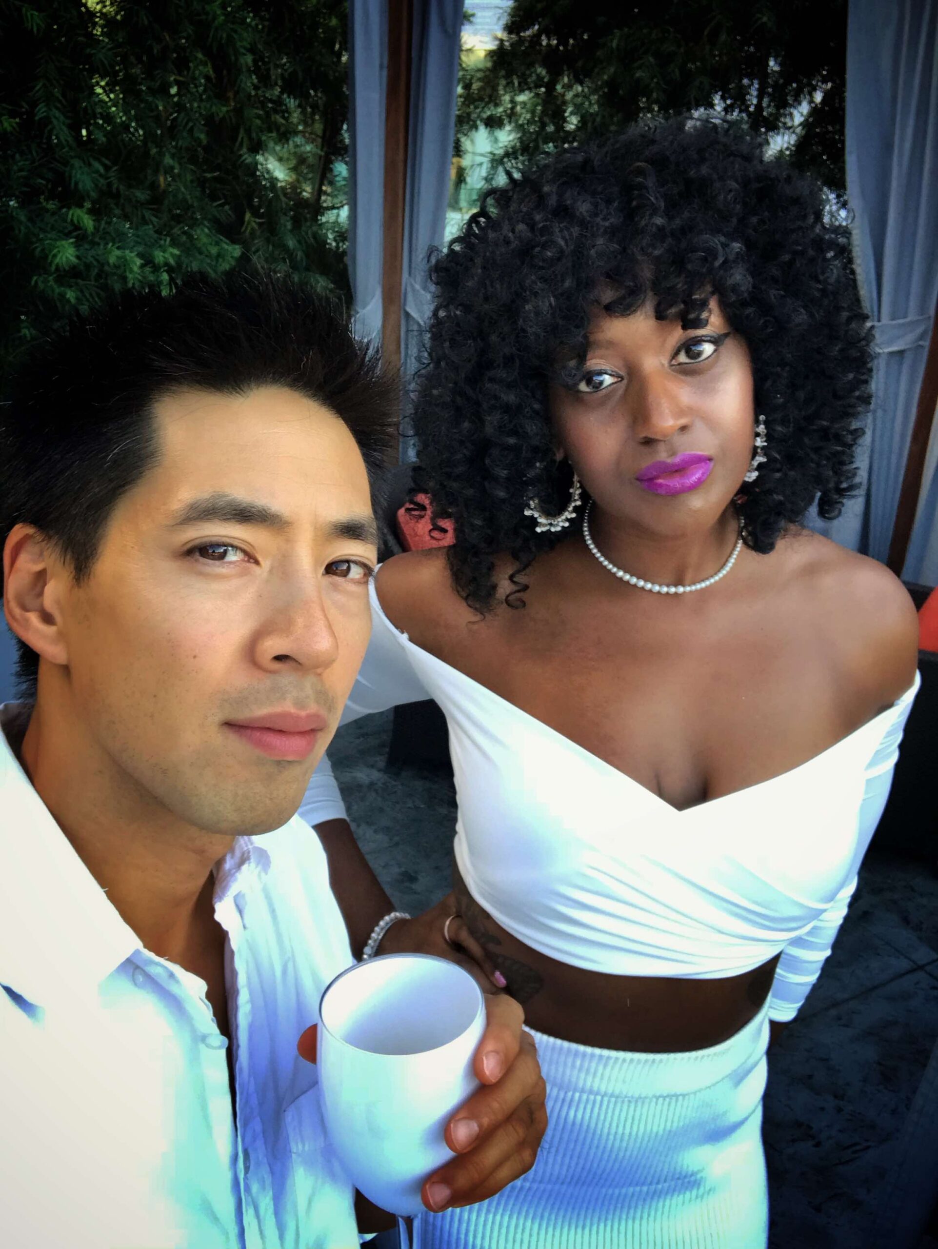 An image of lifestyle blogger Ariel Johns and E-Kan Soong at the 2018 Le Diner en Blanc party.