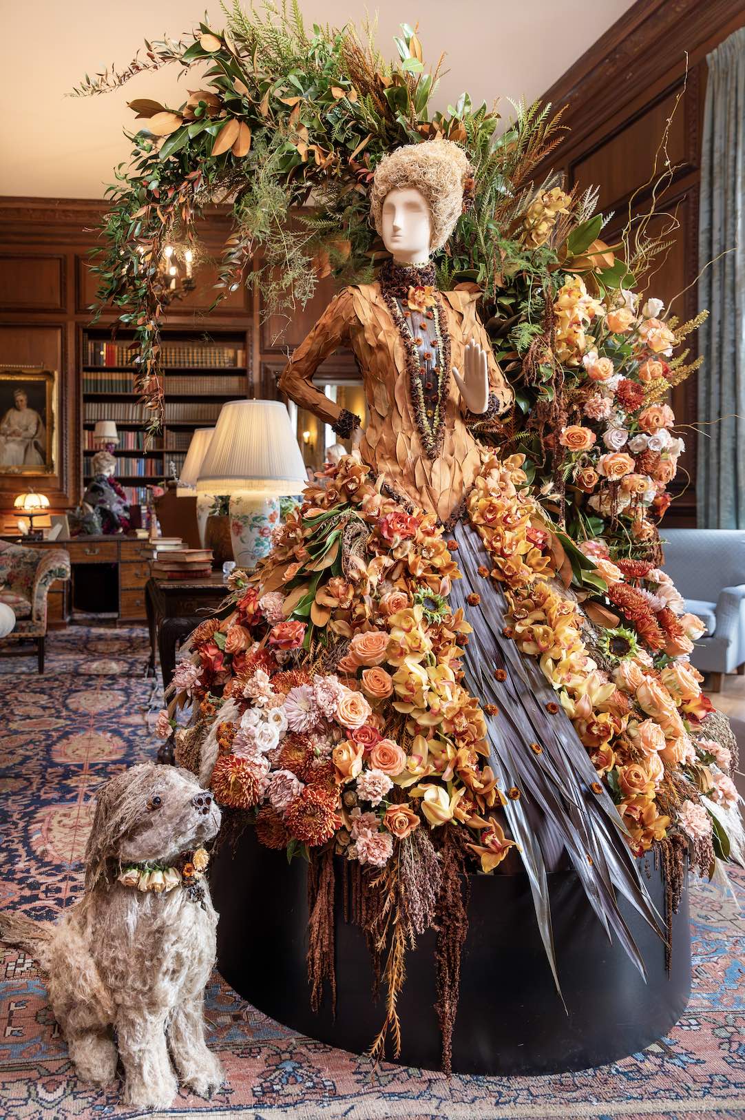 An image of a mannequin from the new Fleurs de Villes THE GILDED AGE exhibit at Greystone Mansion in Beverly Hills